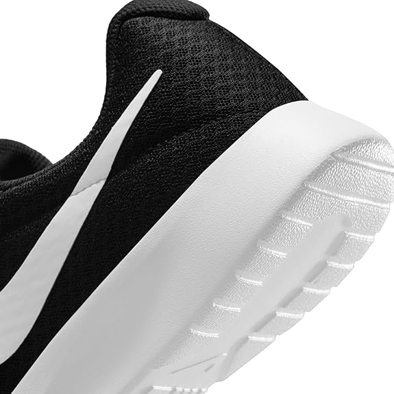 Nike Tanjun Nike Scarpe Running Planet Sport Italia