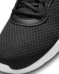 Nike Tanjun