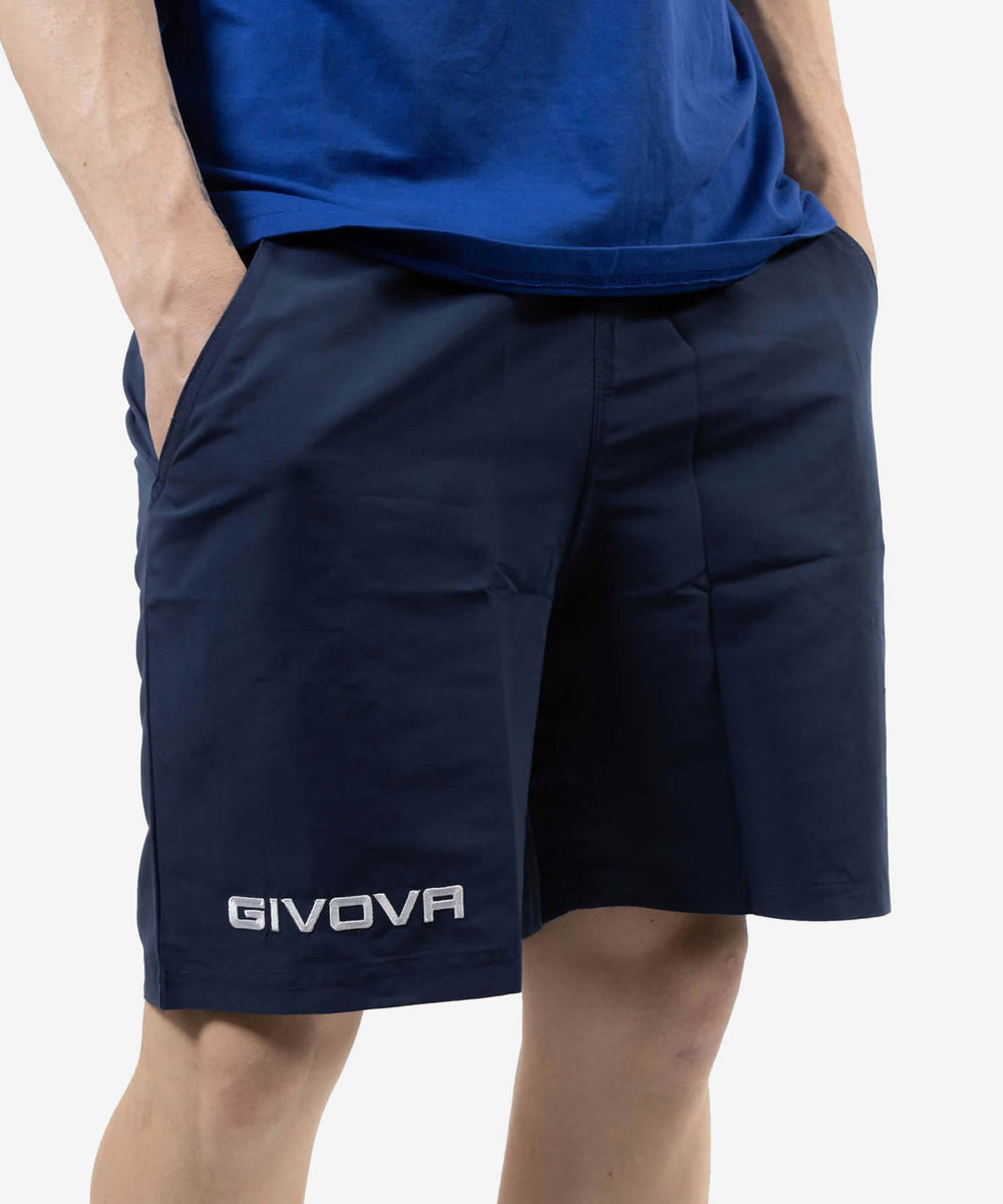 Bermuda Givova Street in microfibra nero da allenamento e tempo libero Givova Pantaloncini e Bermuda Planet Sport Italia